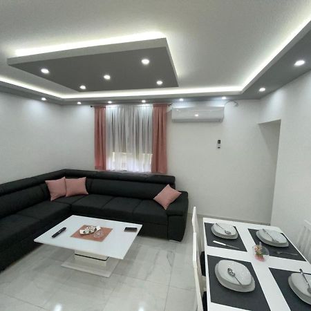 Apartman Jovana Bileca Bagian luar foto